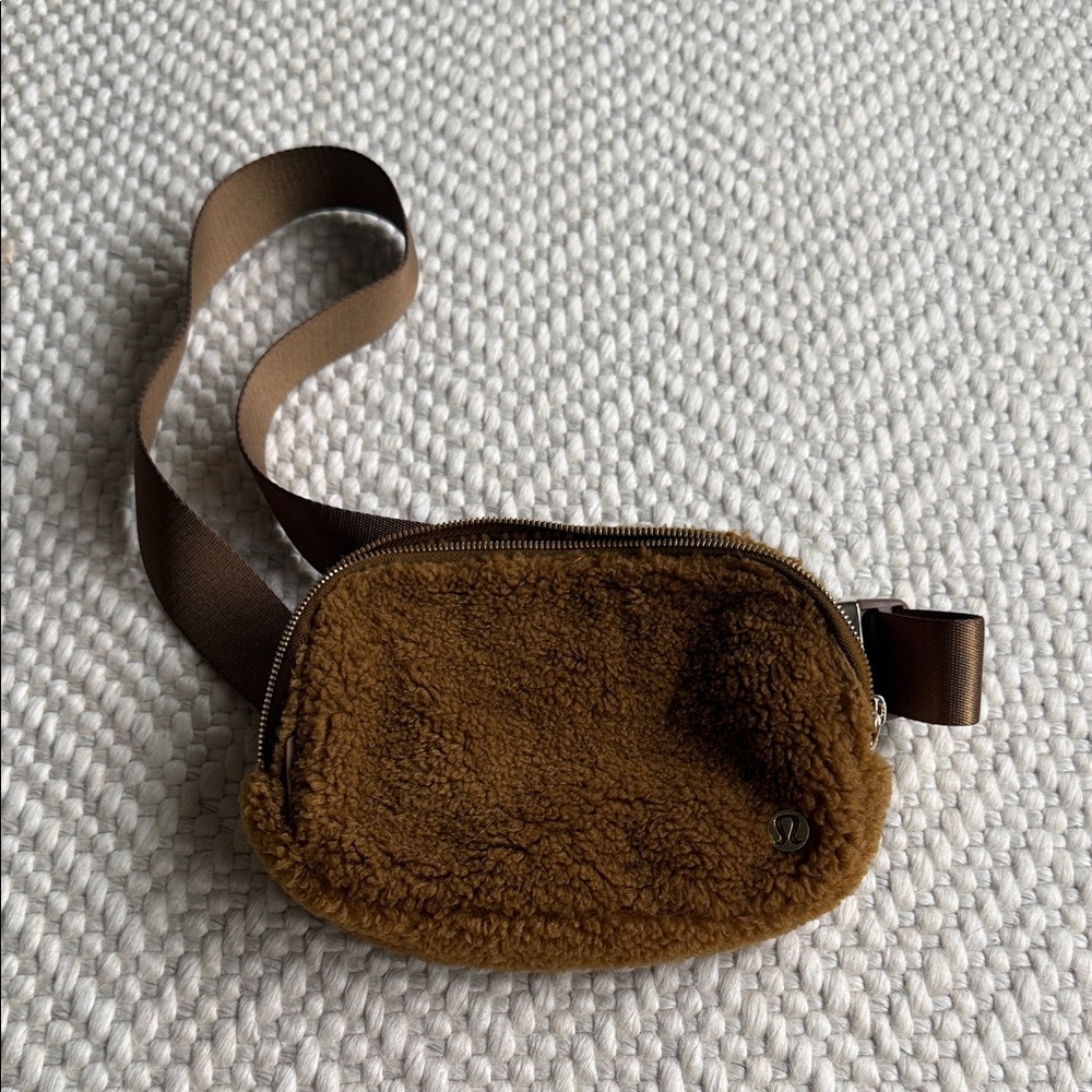 lululemon athletica Brown Sherpa Belt Bag